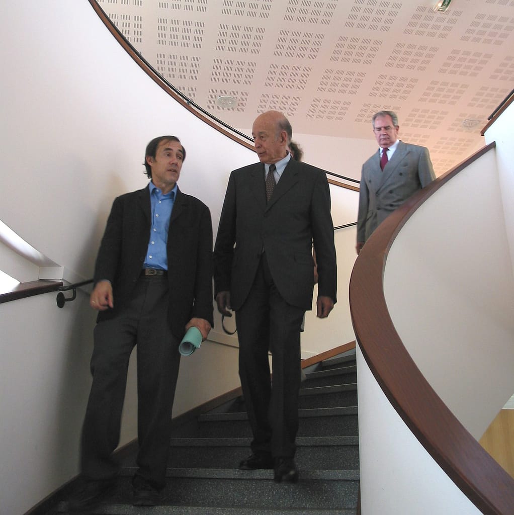 Alain Quilliot aux côtés de Valéry Giscard d'Estaing lors de l'inauguration des nouveaux bâtiments de l'ISIMA le 18 juin 2002. 